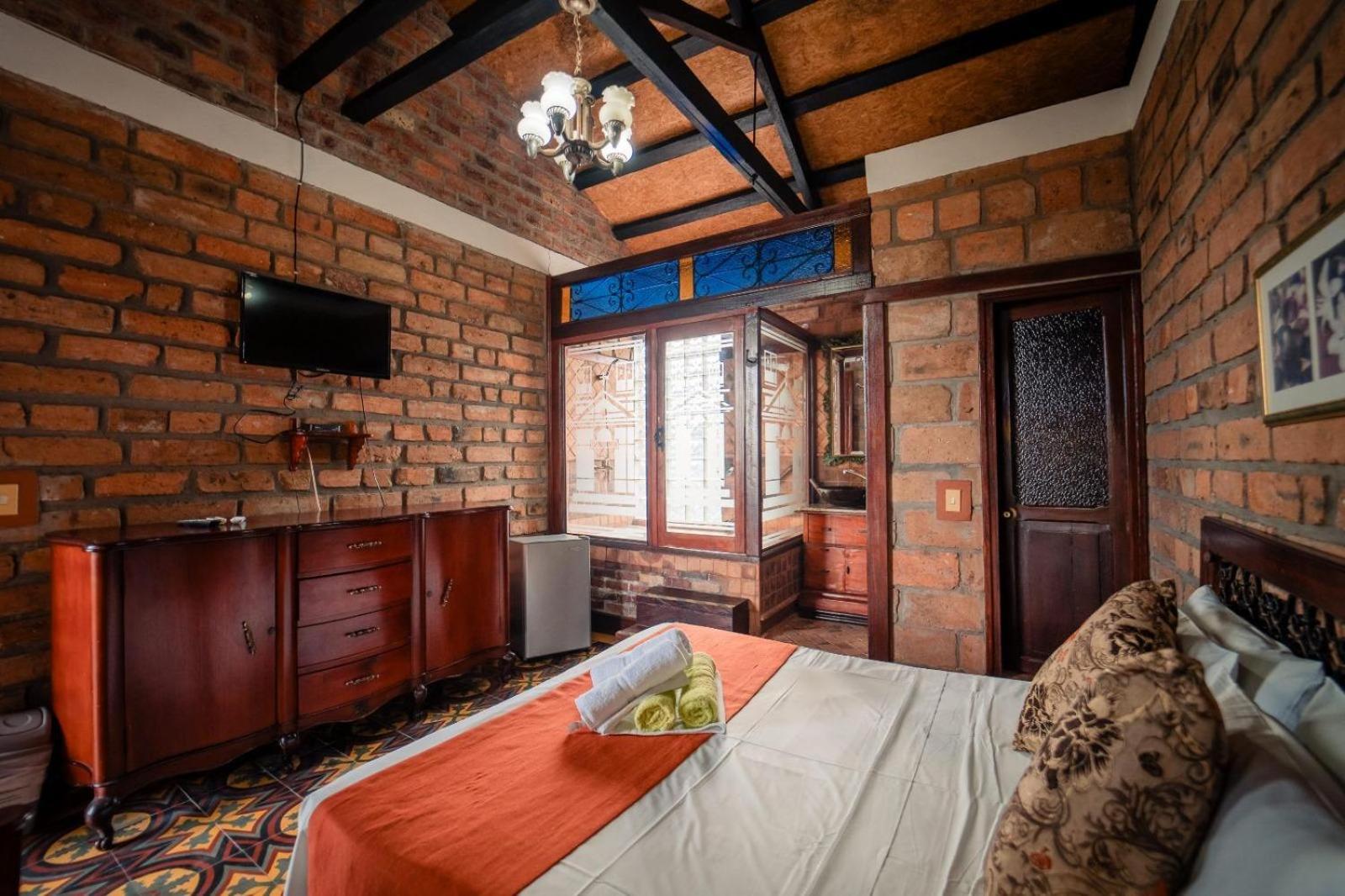 Hosteria De La Plaza Menor Santa Fe de Antioquia Exterior foto